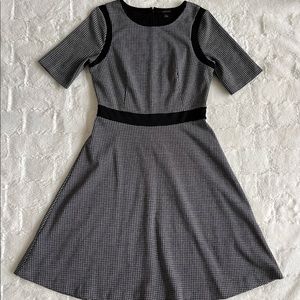 Ann Taylor dress size S